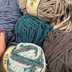 Yarn for sale!!! I’ll never use it all.